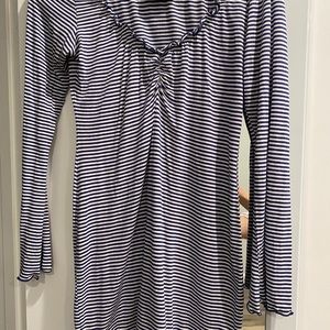 Adorable stretchy summer dress long sleeves size M